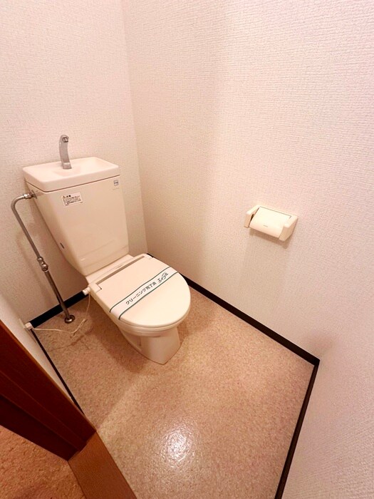 物件内観写真9　(トイレ)