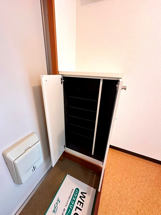 物件内観写真13　(靴箱)