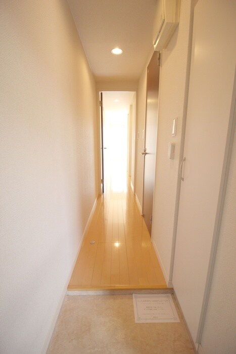 物件内観写真22　(廊下)