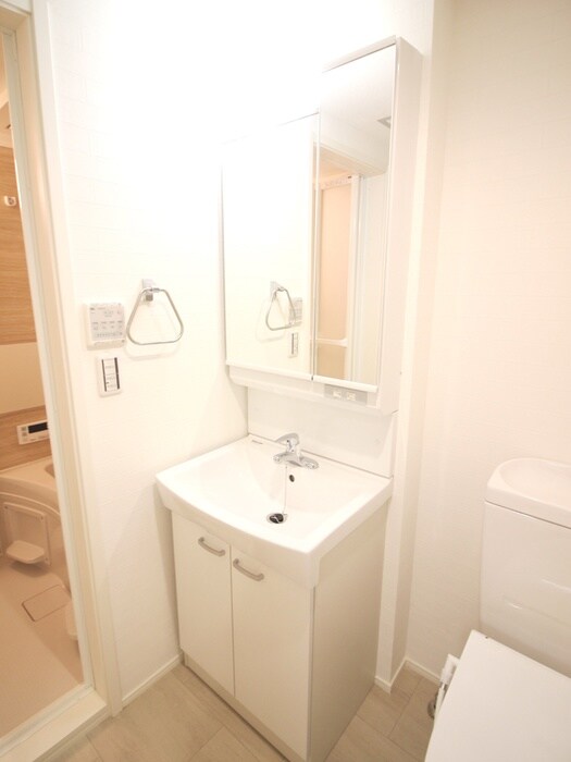 物件内観写真12　(洗面)