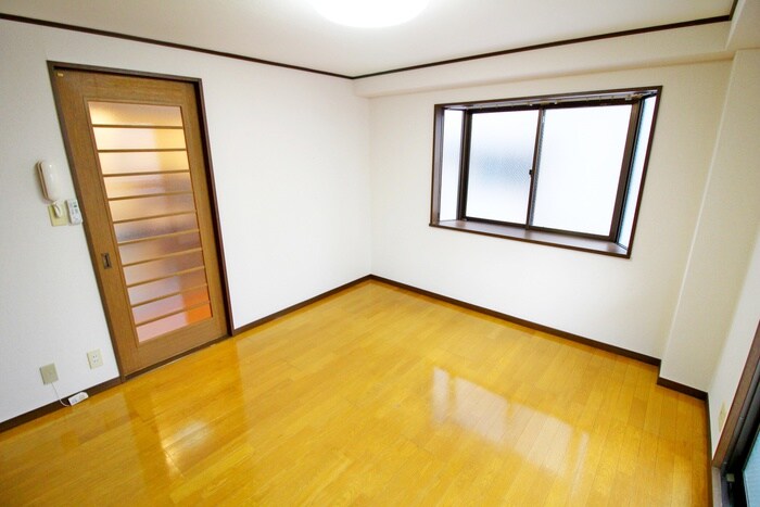 物件内観写真10　(居室)