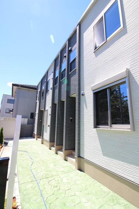 物件外観写真2　(駐輪場)