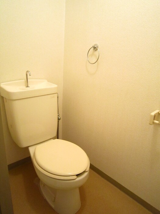 物件内観写真11　(トイレ)