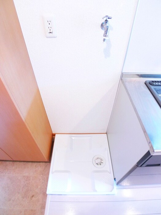 物件内観写真18　(洗濯機置場)