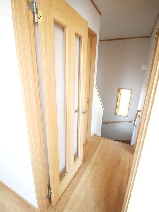 物件内観写真10　(廊下)