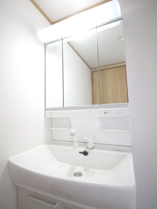 物件内観写真12　(洗面)