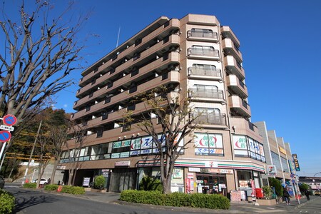 神蔵ビル外観写真