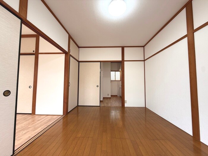 物件内観写真8　(居室)