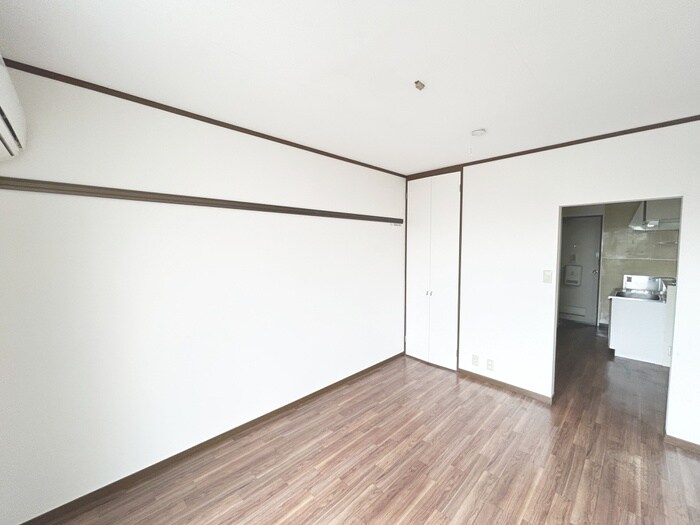 物件内観写真10　(室内からの展望)