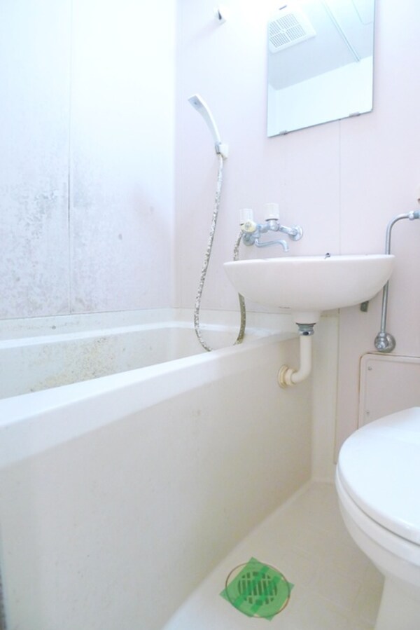 バス／シャワールーム等