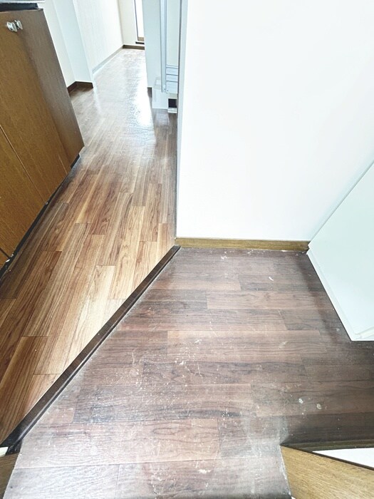 物件内観写真16　(玄関)