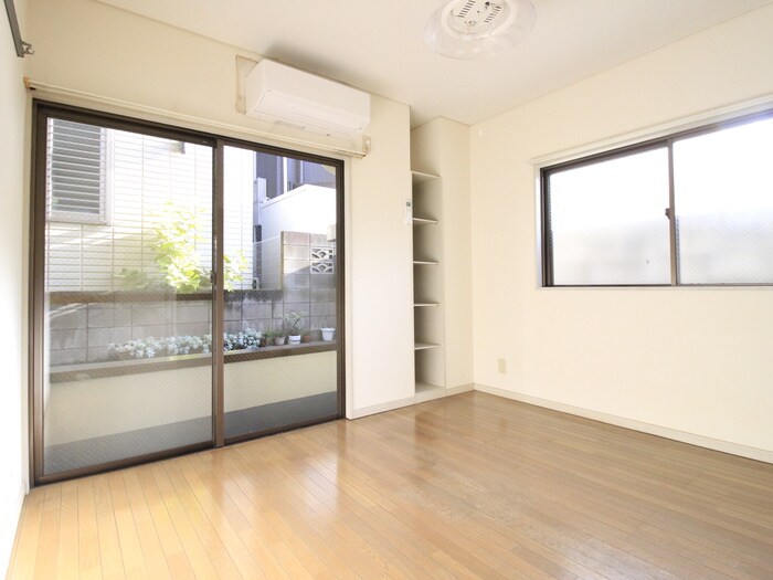 物件内観写真9　(居室)