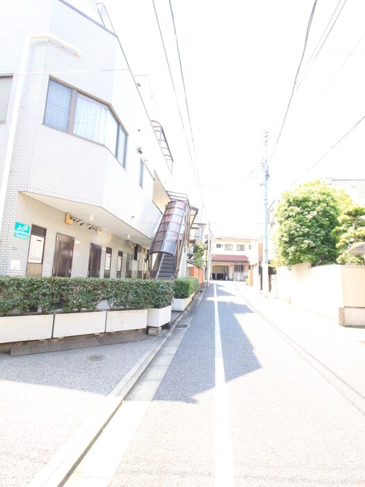 物件外観写真6　(周辺環境)