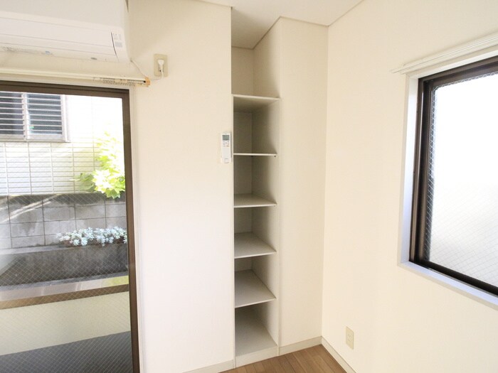 物件内観写真15　(収納)