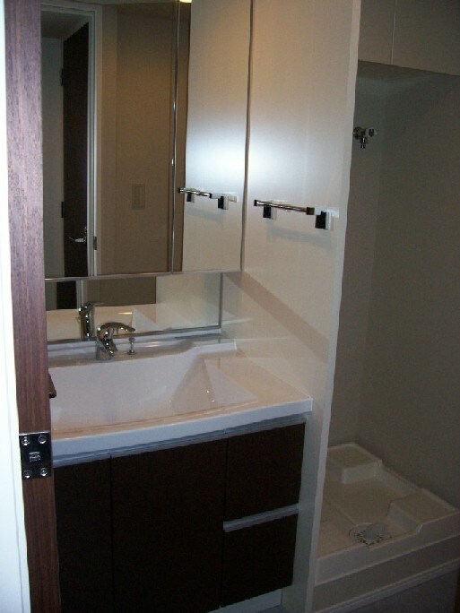 物件内観写真9　(洗面)