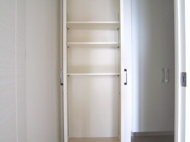 物件内観写真16　(収納)