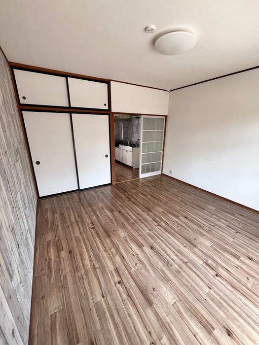 物件内観写真9　(居室)