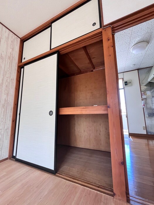 物件内観写真10　(収納)