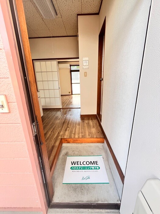 物件内観写真14　(玄関)