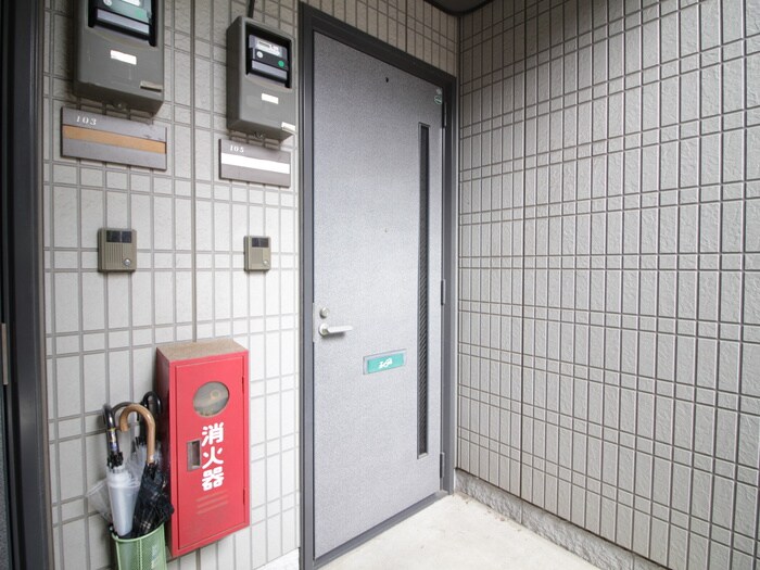 物件内観写真21　(玄関)