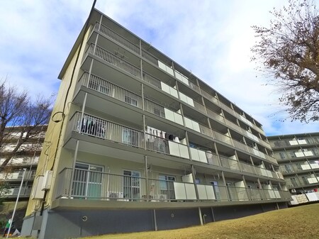 西小中台団地３２号棟（３０１）外観写真