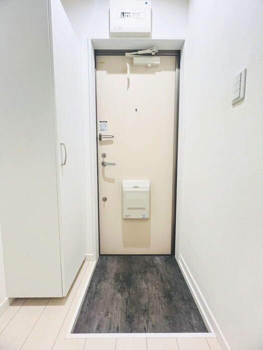 物件内観写真10　(玄関)