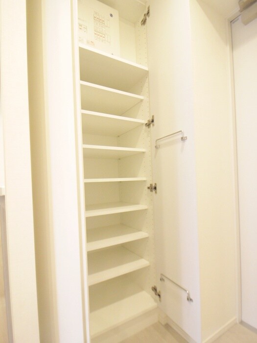 物件内観写真18　(靴箱)