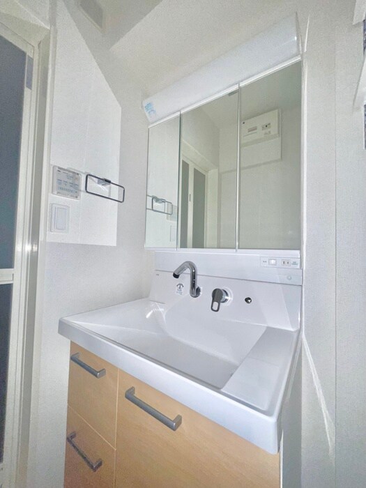 物件内観写真10　(洗面)