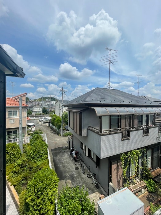 物件内観写真16　(室内からの展望)