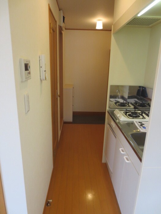 物件内観写真16　(玄関)