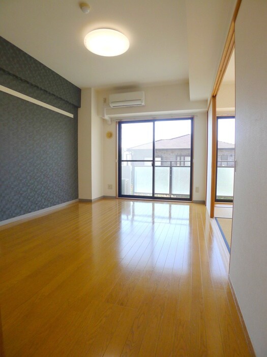 物件内観写真9　(居室)