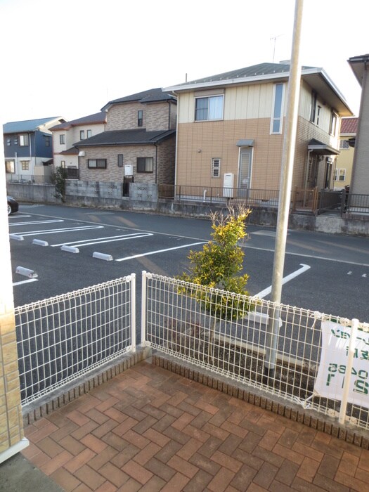 物件内観写真16　(室内からの展望)