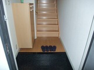 物件内観写真16　(玄関)