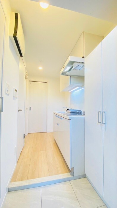 物件内観写真7　(玄関)