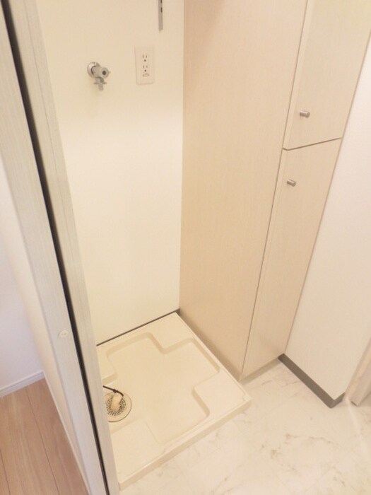 物件内観写真15　(洗濯機置場)