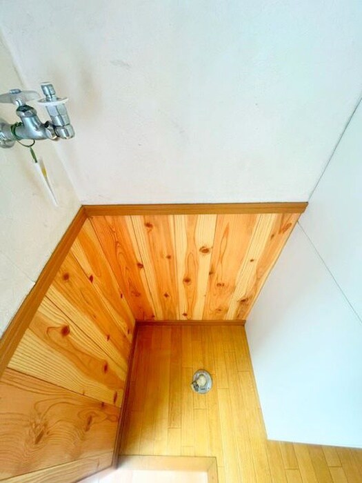 物件内観写真8　(洗濯機置場)