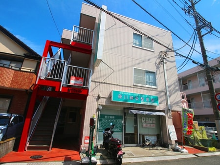 ウエストビル外観写真