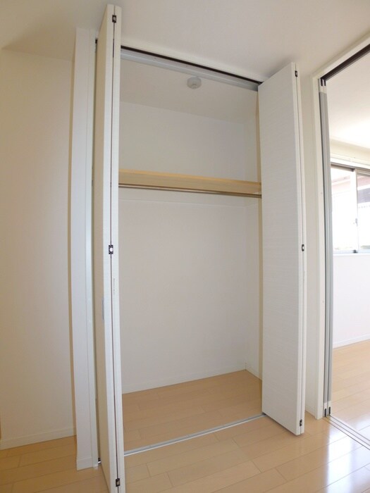 物件内観写真16　(収納)