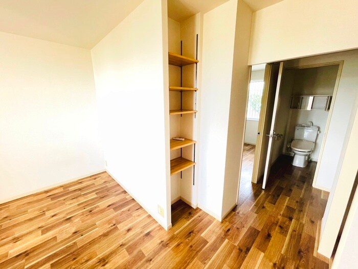 物件内観写真12　(収納)