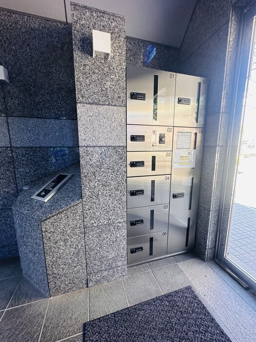 物件外観写真6　(建物設備)