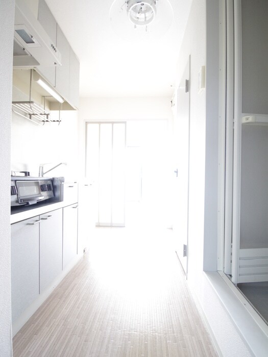 物件内観写真10　(玄関)