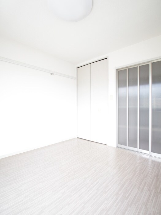 物件内観写真11　(室内からの展望)