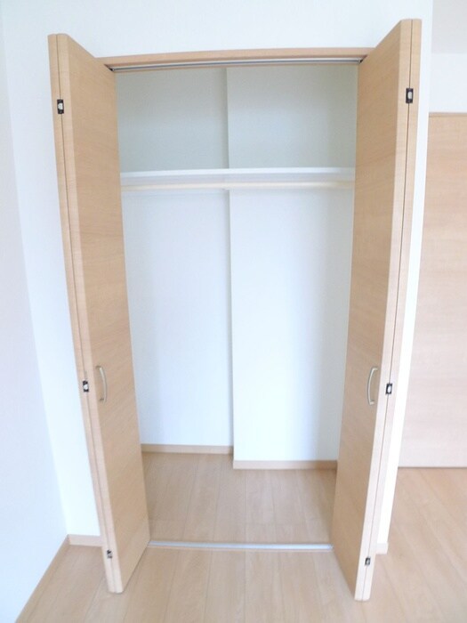 物件内観写真11　(収納)