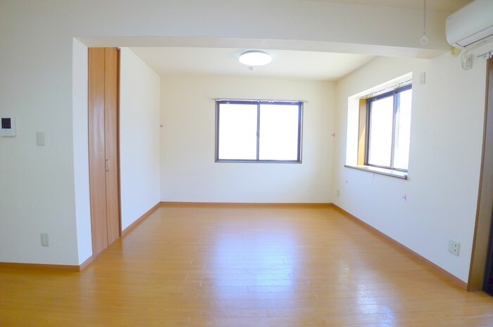 物件内観写真10　(居室)