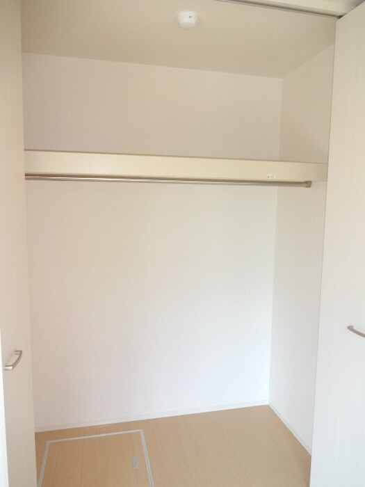 物件内観写真7　(収納)