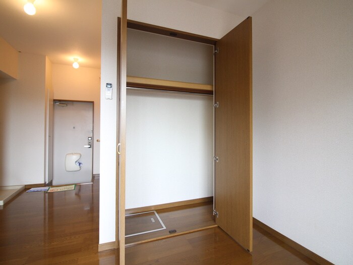 物件内観写真10　(収納)