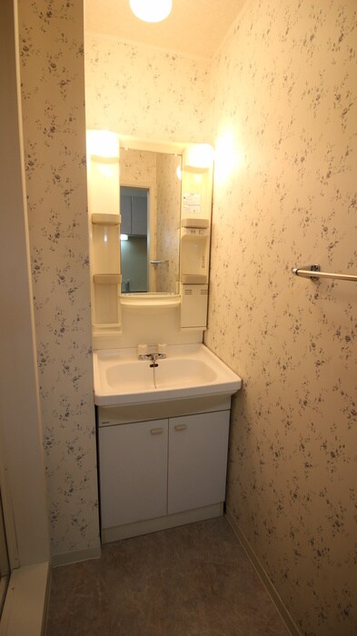 物件内観写真12　(洗面)