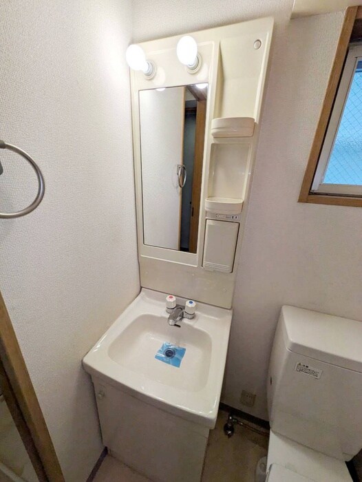 物件内観写真12　(洗面)