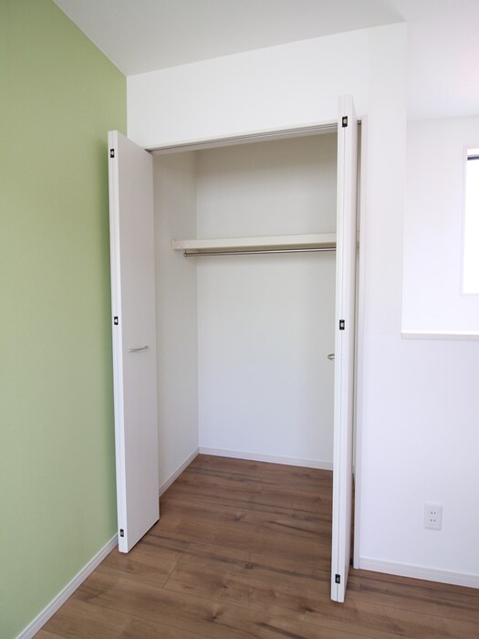 物件内観写真13　(収納)