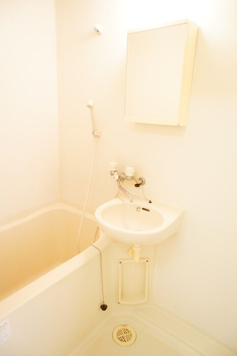 物件内観写真8　(洗面)